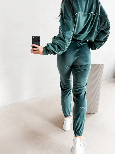Komplet damski OLAVOGA RIFMO 2026 zielony - maWer Fashion