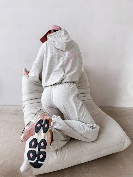 Komplet damski OLAVOGA ZESTY 2026 szary - maWer Fashion
