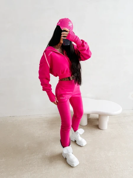 Komplet damski OLAVOGA ELISTA 2026 fuksja - maWer Fashion