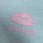 Bluza damska OLAVOGA LUCKY MINDSET 2026 jasny niebieski - maWer Fashion