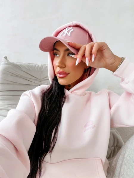 Bluza damska OLAVOGA LUCKY MINDSET 2026 jasny róż  - maWer Fashion
