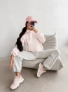 Bluza damska OLAVOGA LUCKY MINDSET 2026 jasny róż  - maWer Fashion