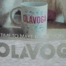 T-shirt damski OLAVOGA EARNED 2026 szary - maWer Fashion