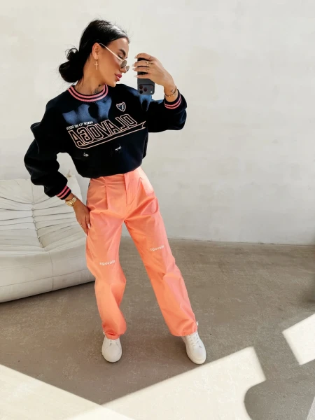 Spodnie damskie OLAVOGA SIRA 2026 coral róż - maWer Fashion