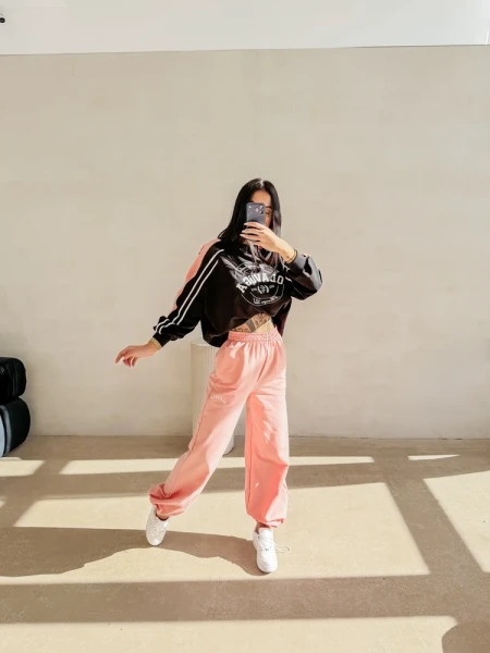 Spodnie damskie OLAVOGA EVARA 2026 koral róż - maWer Fashion