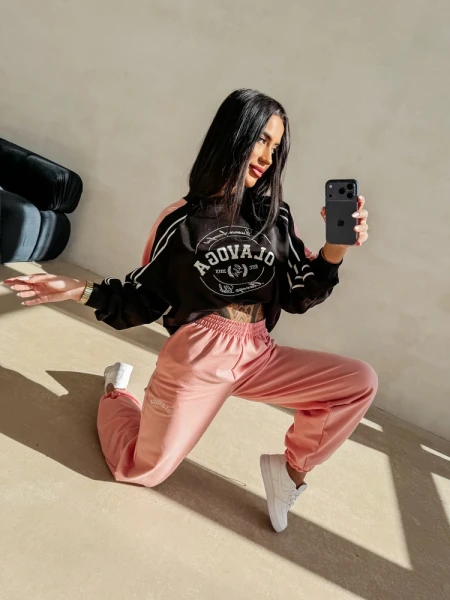 Bluza damska OLAVOGA DELORA 2026 czarna koral róż - maWer Fashion