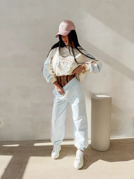 Bluza damska OLAVOGA DELORA 2026 ecru błękit - maWer Fashion