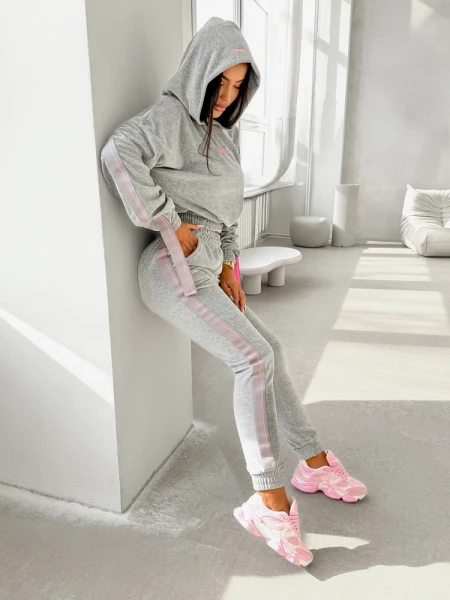 Komplet damski OLAVOGA SMOOVE 2026 szary - maWer Fashion