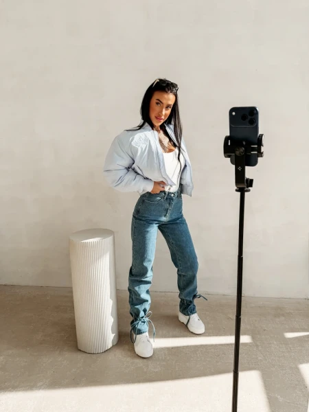 Kurtka damska bomberka OLAVOGA MOONKAO 2026 niebieska - maWer Fashion