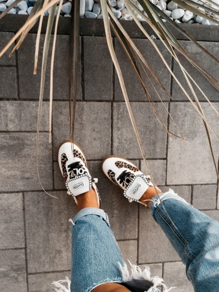 Buty damskie sneakersy OLAVOGA ANATY 2026 leopard  - maWer Fashion