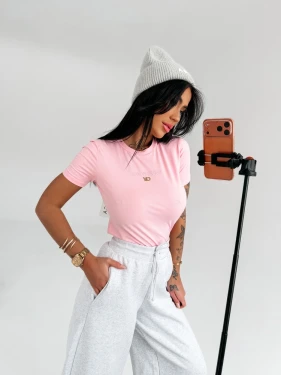 OUTLET T-shirt damski OLAVOGA SIENA 2026 pudrowy róż  - produkt ze skazą