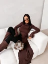Bluzka damska OLAVOGA DUSK 2026 brąz - maWer Fashion