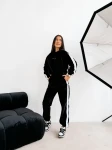 Welurowy komplet damski OLAVOGA NOELLE 2026 czarny - maWer Fashion