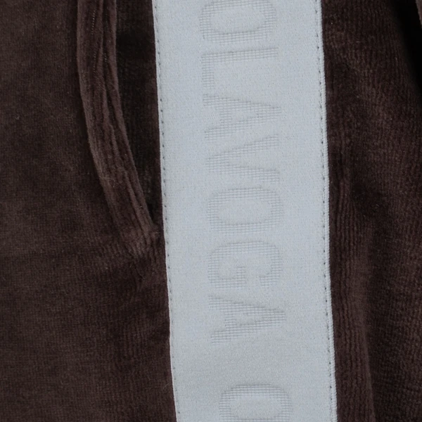 Welurowy komplet damski OLAVOGA NOELLE 2026 brązowy - maWer Fashion