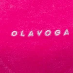 Welurowy komplet damski OLAVOGA NOELLE 2026 fuksja - maWer Fashion