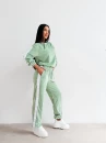 Welurowy komplet damski OLAVOGA NOELLE 2026 matcha - maWer Fashion