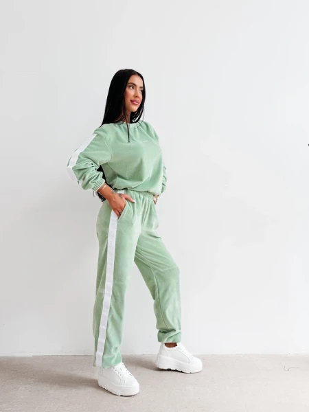 Welurowy komplet damski OLAVOGA NOELLE 2026 matcha - maWer Fashion