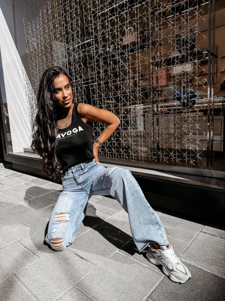 Top damski OLAVOGA PERDITA 2026 czarny - maWer Fashion