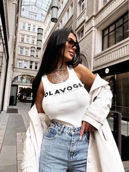 Top damski OLAVOGA PERDITA 2026 ecru - maWer Fashion