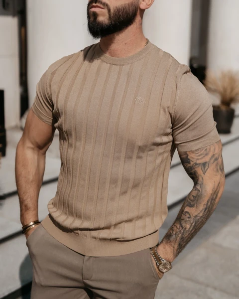T-shirt męski OLAVOGA XAE 2026 camel - maWer Fashion