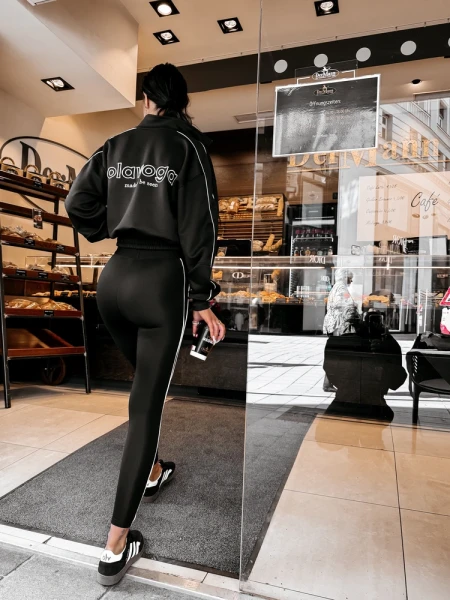 Bluza damska OLAVOGA ROSEA 2026 czarna - maWer Fashion