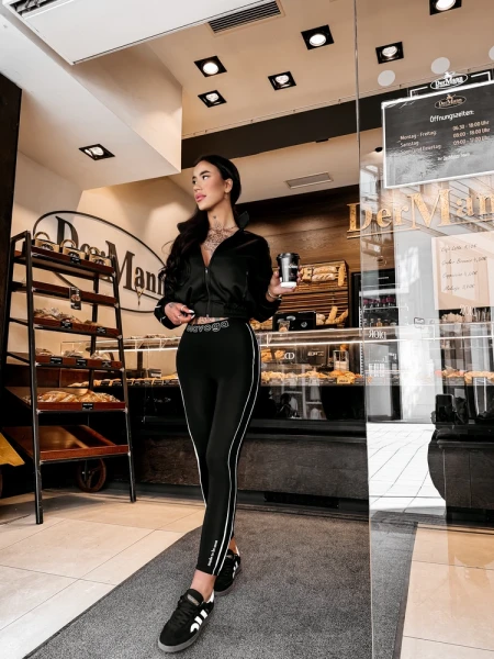 Bluza damska OLAVOGA ROSEA 2026 czarna - maWer Fashion