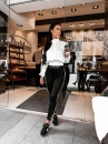 Bluza damska OLAVOGA ROSEA 2026 ecru - maWer Fashion