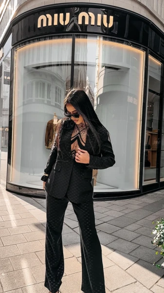 Komplet damski OLAVOGA TRACY 2026 czarny - maWer Fashion