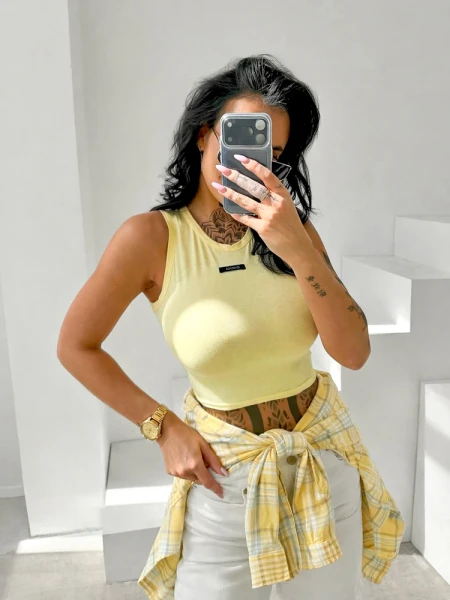 Top damski OLAVOGA DAYBREAK 2026 bananowy - maWer Fashion