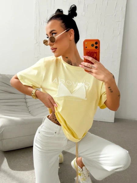 T-shirt damski OLAVOGA BRAFITTI 2026 masełkowy żółty - maWer Fashion
