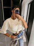 T-shirt damski OLAVOGA ENORAI 2026 ecru - maWer Fashion