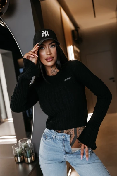 Sweter damski OLAVOGA ZIRRA 2026 czarny - maWer Fashion