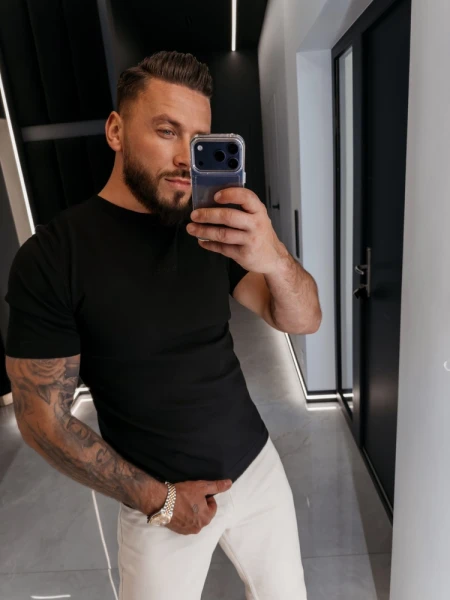 T-shirt męski OLAVOGA HANDY 2026 czarny - maWer Fashion