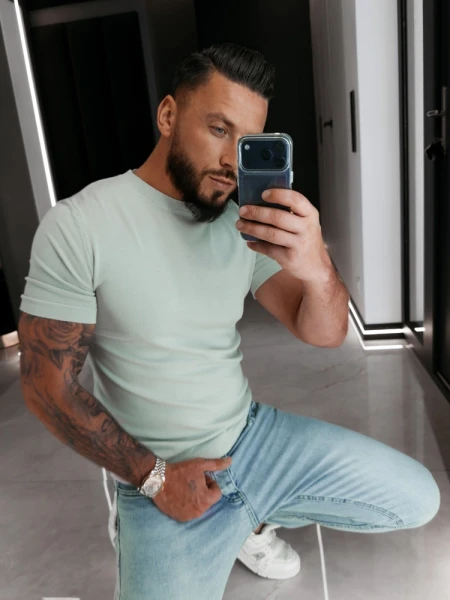 T-shirt męski OLAVOGA HANDY 2026 oliwkowy - maWer Fashion