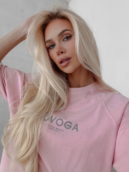 T-shirt damski OLAVOGA TAIST 2026 róż - maWer Fashion
