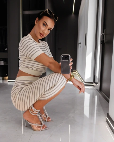 Komplet damski OLAVOGA SATINA 2026 szary - maWer Fashion