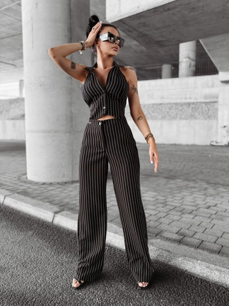 Komplet damski OLAVOGA NICE 2025 czarny w paski - maWer Fashion