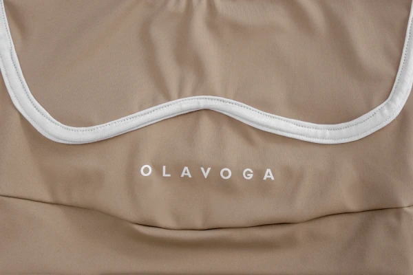 Komplet damski OLAVOGA VELUNE 2026 latte - maWer Fashion