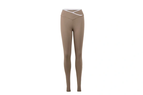 Komplet damski OLAVOGA VELUNE 2026 latte - maWer Fashion