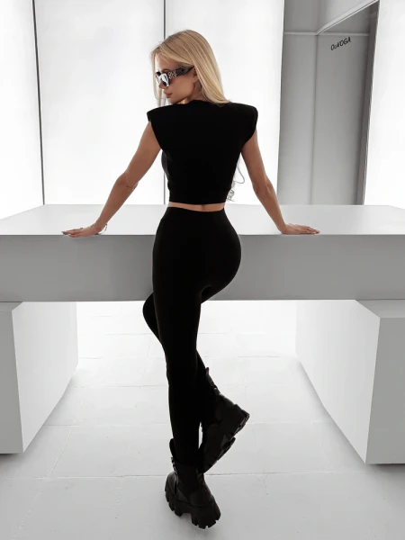 Komplet damski OLAVOGA VYNLEA 2026 czarny - maWer Fashion