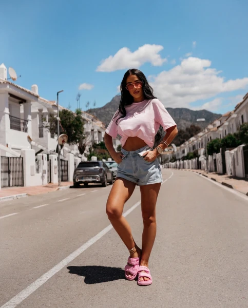 T-shirt damski OLAVOGA OVIRA 2026  blush pink - maWer Fashion