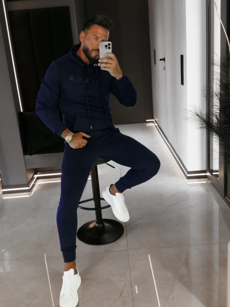 Komplet męski OLAVOGA LONG LOGO 2026 granatowy - maWer Fashion