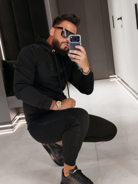 Komplet męski OLAVOGA LONG LOGO 2026 czarny - maWer Fashion