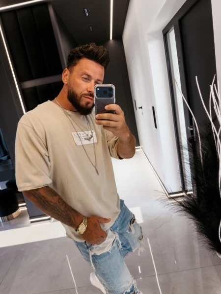 T-shirt męski OLAVOGA ECHRE 2026 beżowy - maWer Fashion