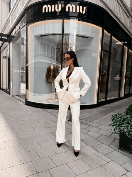 Komplet damski OLAVOGA TRACY 2026 ecru - maWer Fashion