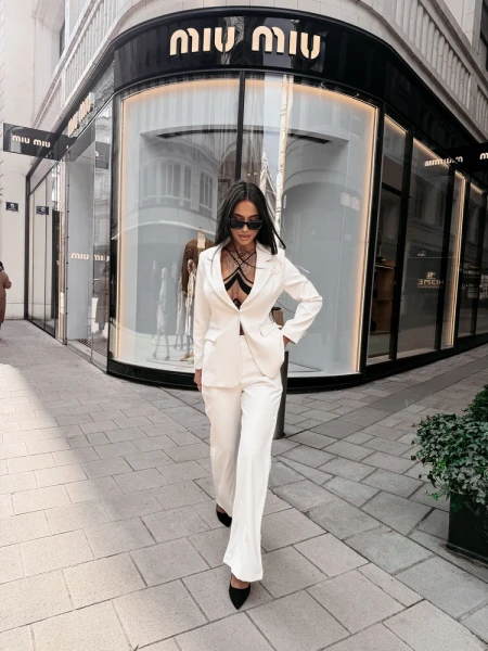 Komplet damski OLAVOGA TRACY 2026 ecru - maWer Fashion