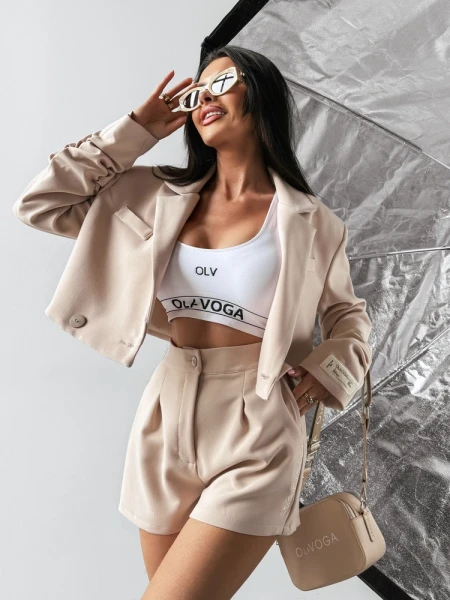 Spodenki damskie OLAVOGA TINTO 2025 beżowe - maWer Fashion