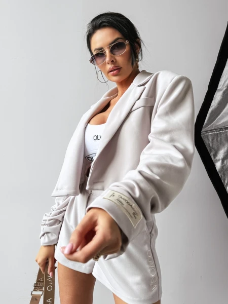Spodenki damskie OLAVOGA TINTO 2025 szare - maWer Fashion