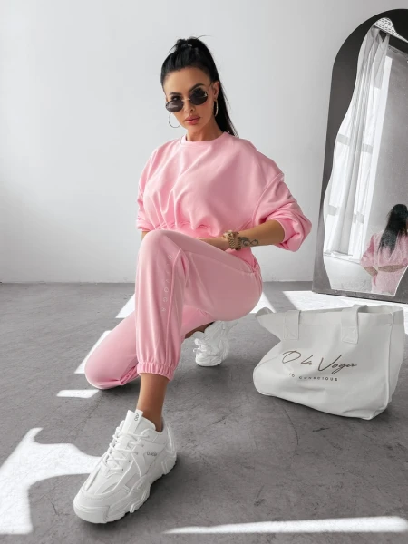 Komplet damski OLAVOGA TIPSY 2025 różowy - maWer Fashion