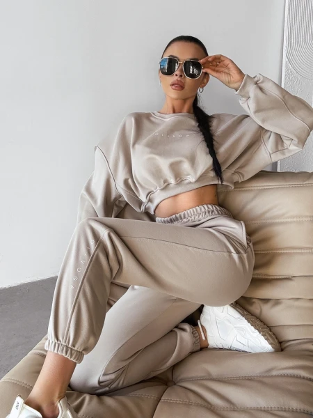 Komplet damski OLAVOGA TIPSY 2025 beżowy - maWer Fashion